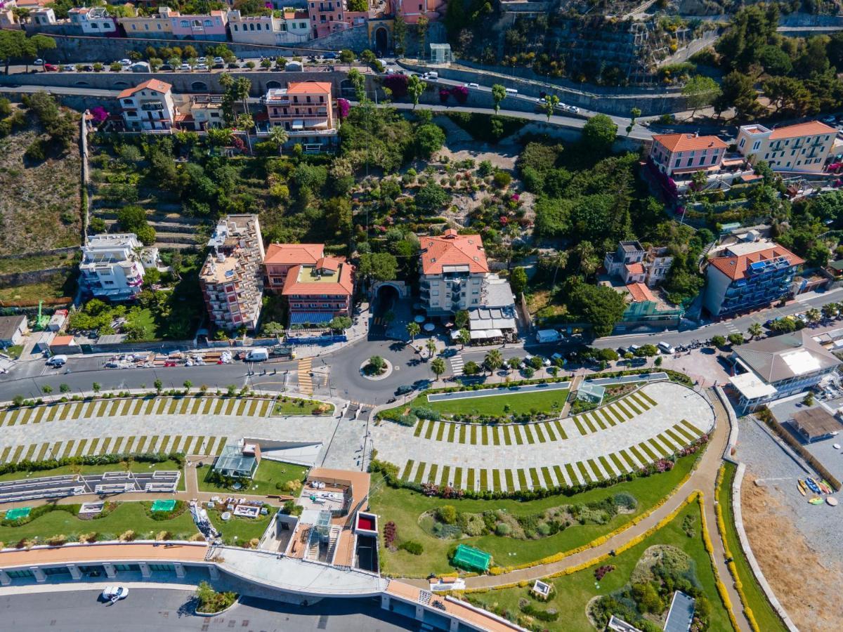 Sole Mare Hotel Ventimiglia Exterior photo